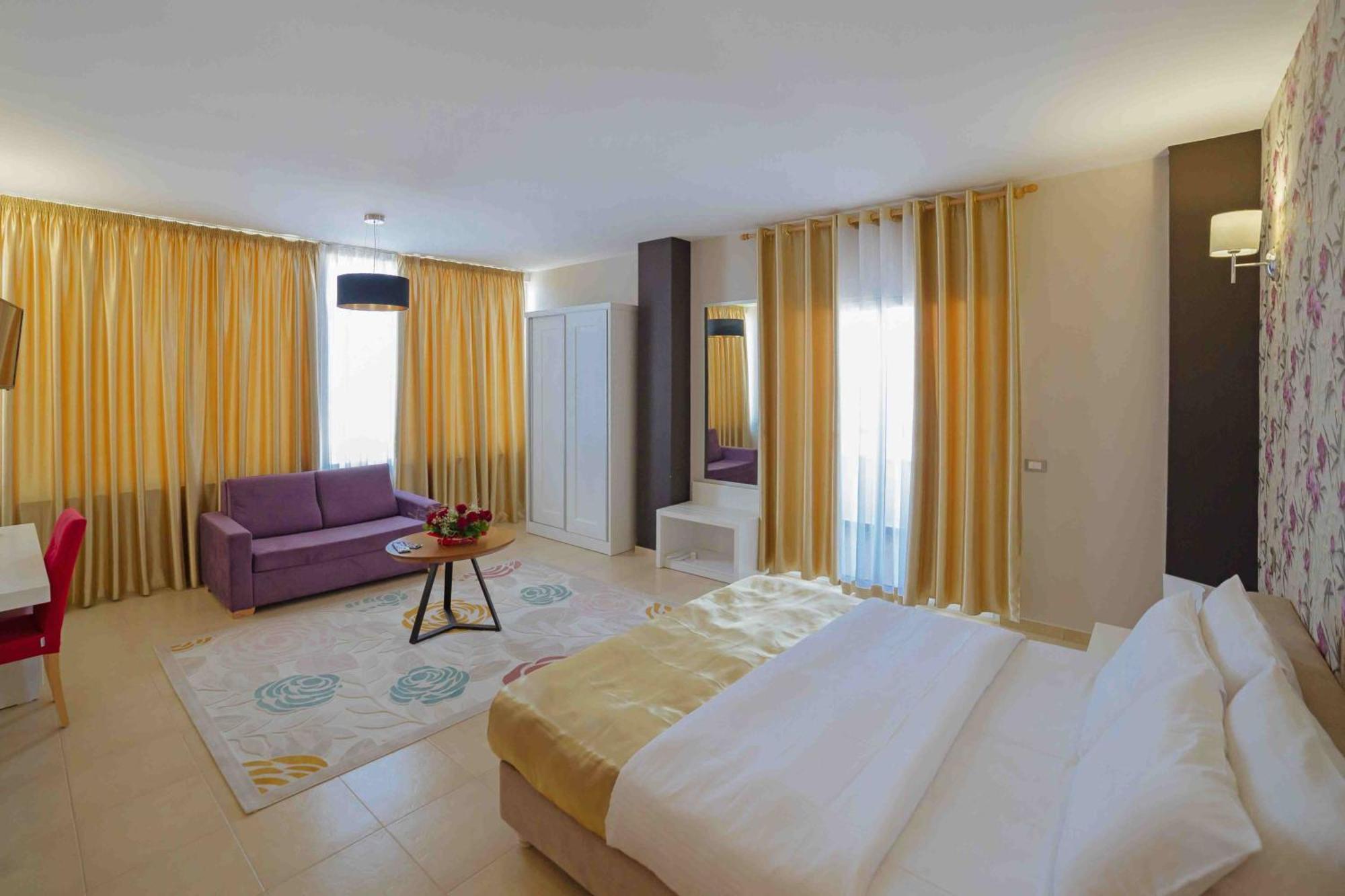 Hotel Sun