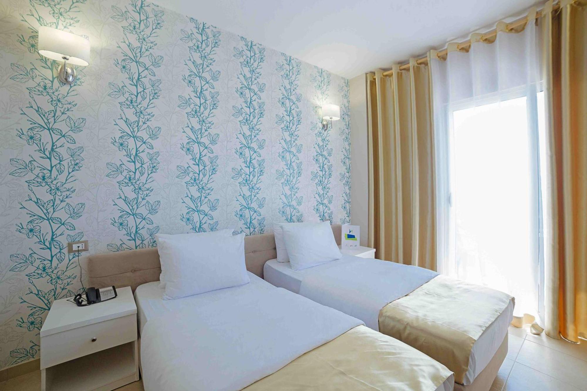Hotel Sun